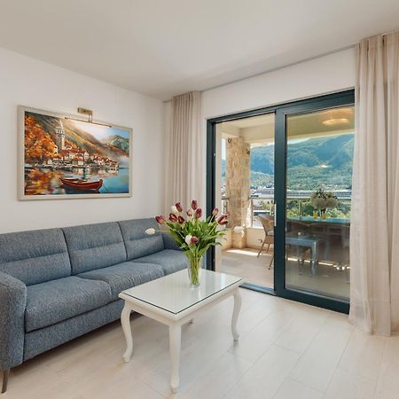 Apartments Los Olivos Kotor Exteriör bild
