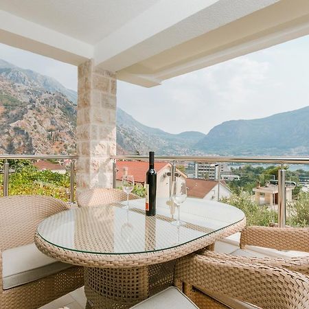 Apartments Los Olivos Kotor Rum bild