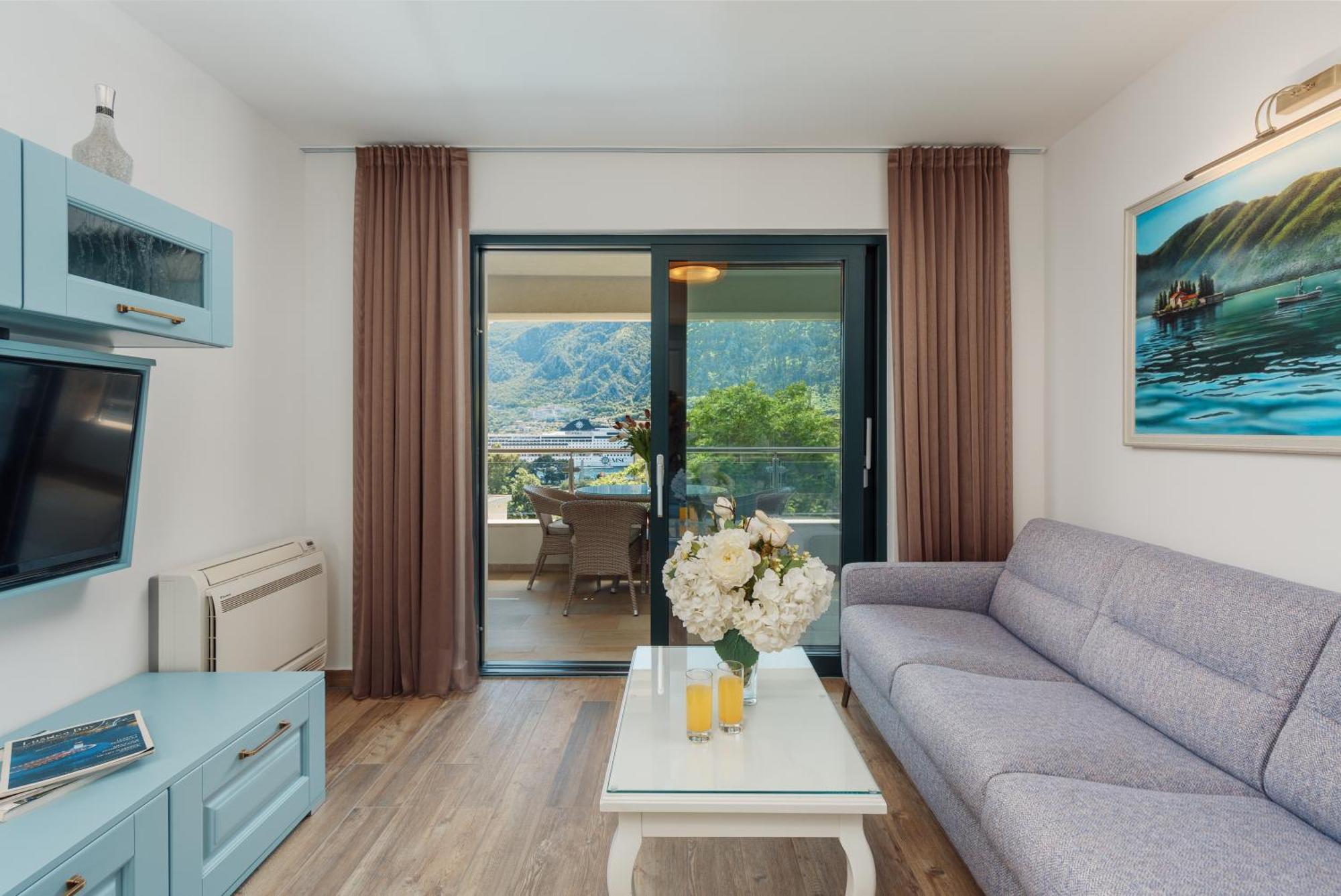 Apartments Los Olivos Kotor Exteriör bild