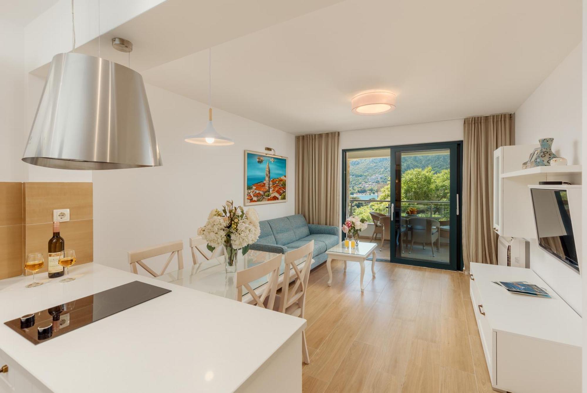 Apartments Los Olivos Kotor Exteriör bild