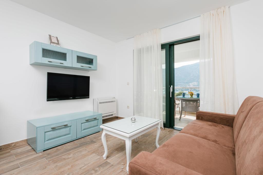 Apartments Los Olivos Kotor Rum bild
