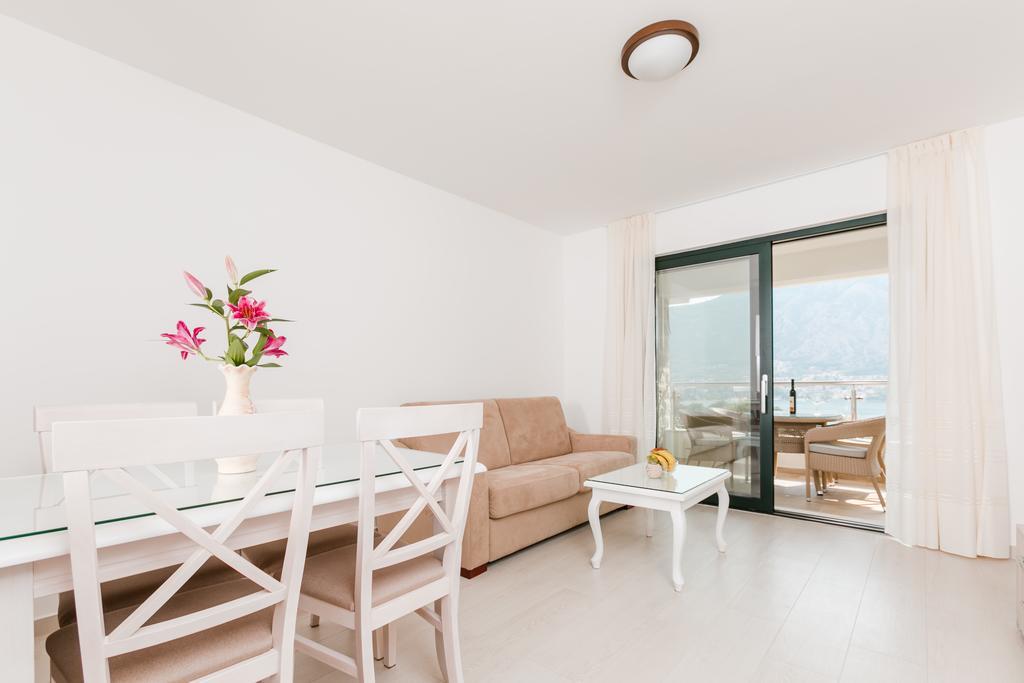 Apartments Los Olivos Kotor Rum bild