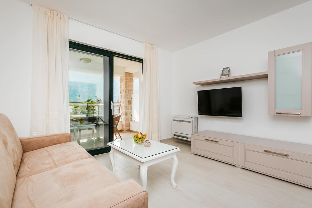 Apartments Los Olivos Kotor Exteriör bild